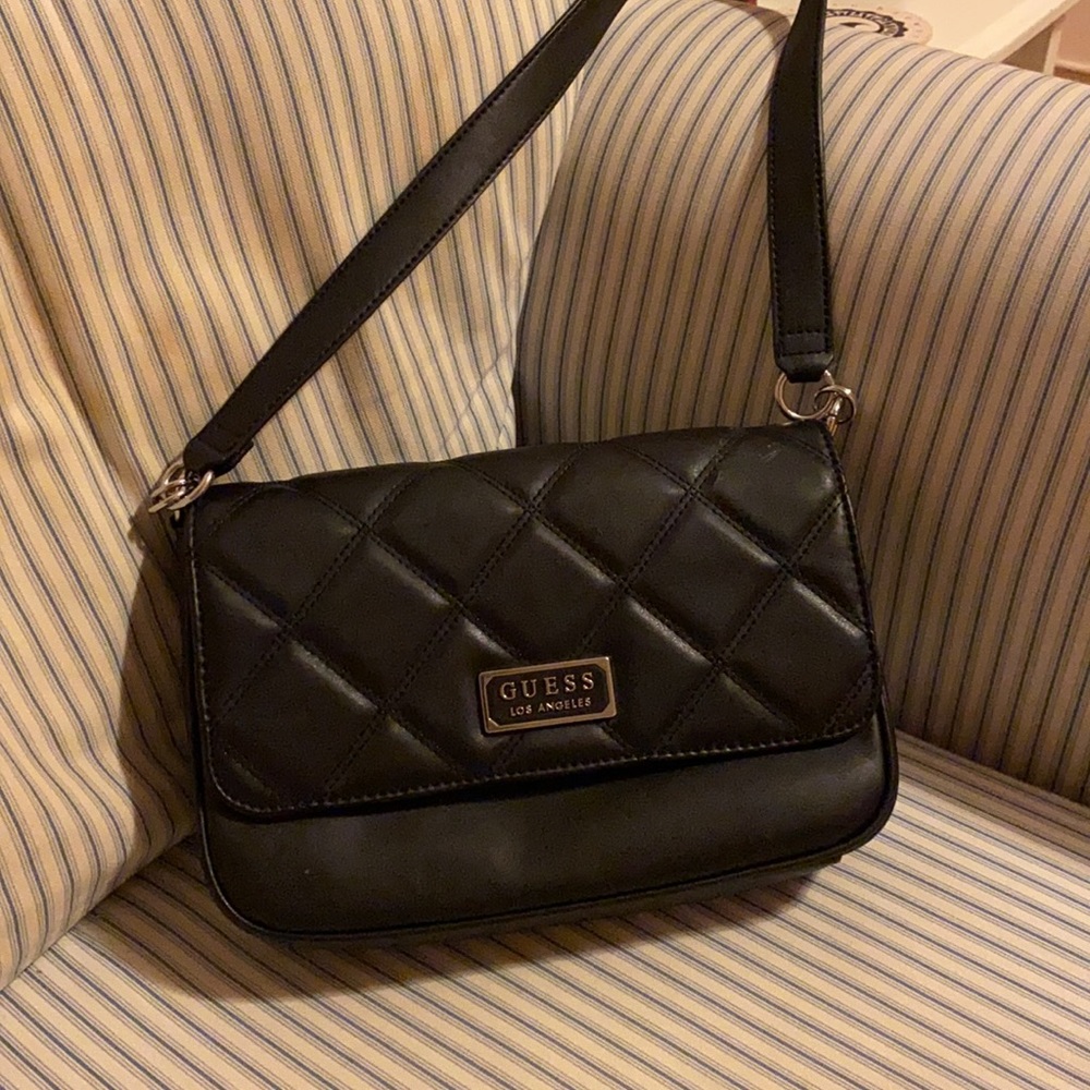 ⛄️3/$25 ⛄️ Guess bag